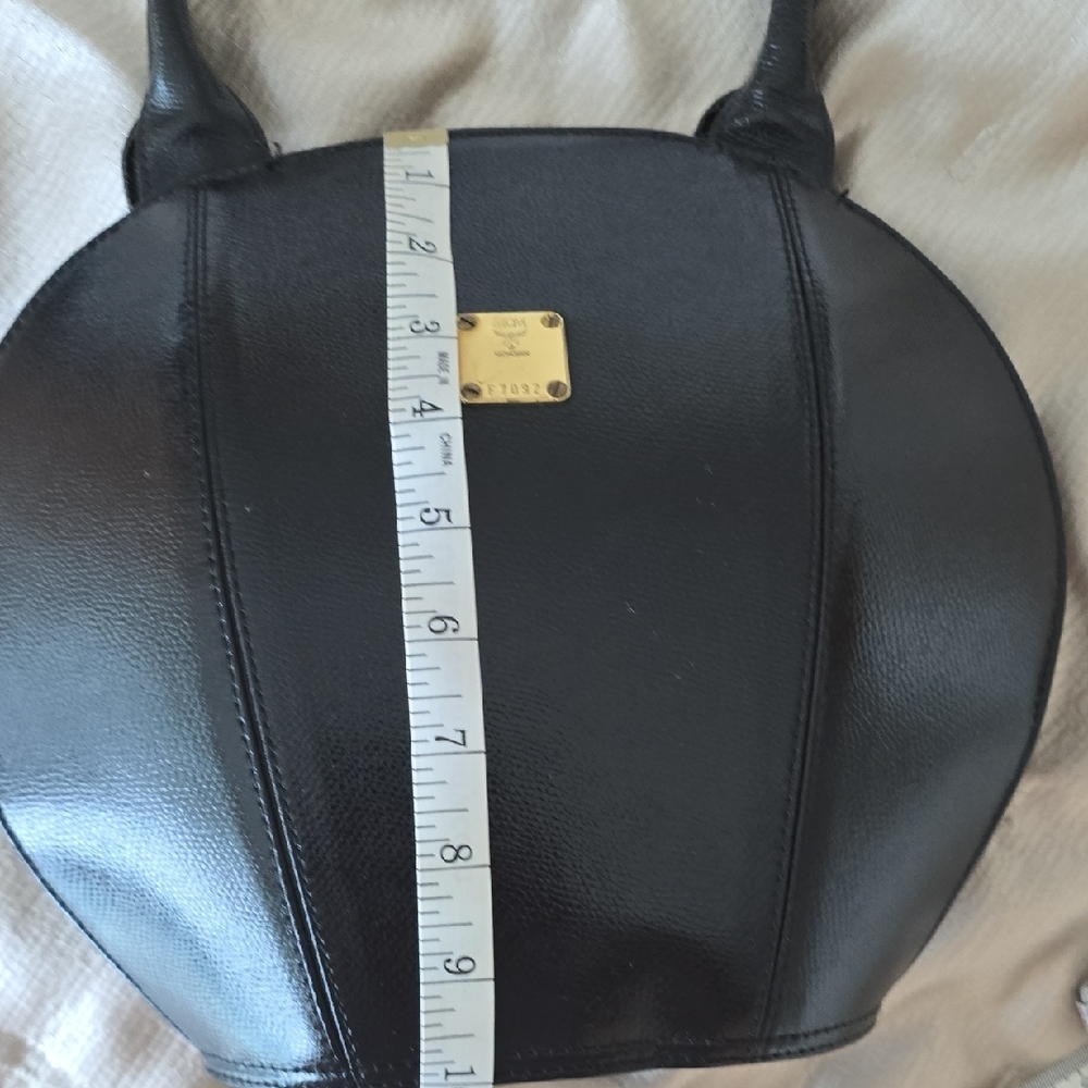 MCM Black Leather Shoulder Bag - Picture 16 of 16